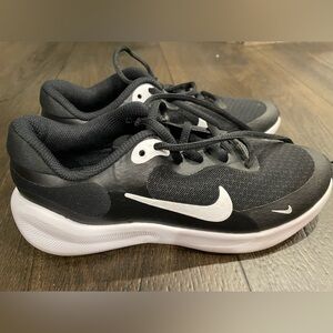 Nike shoes 
Boys - size 3